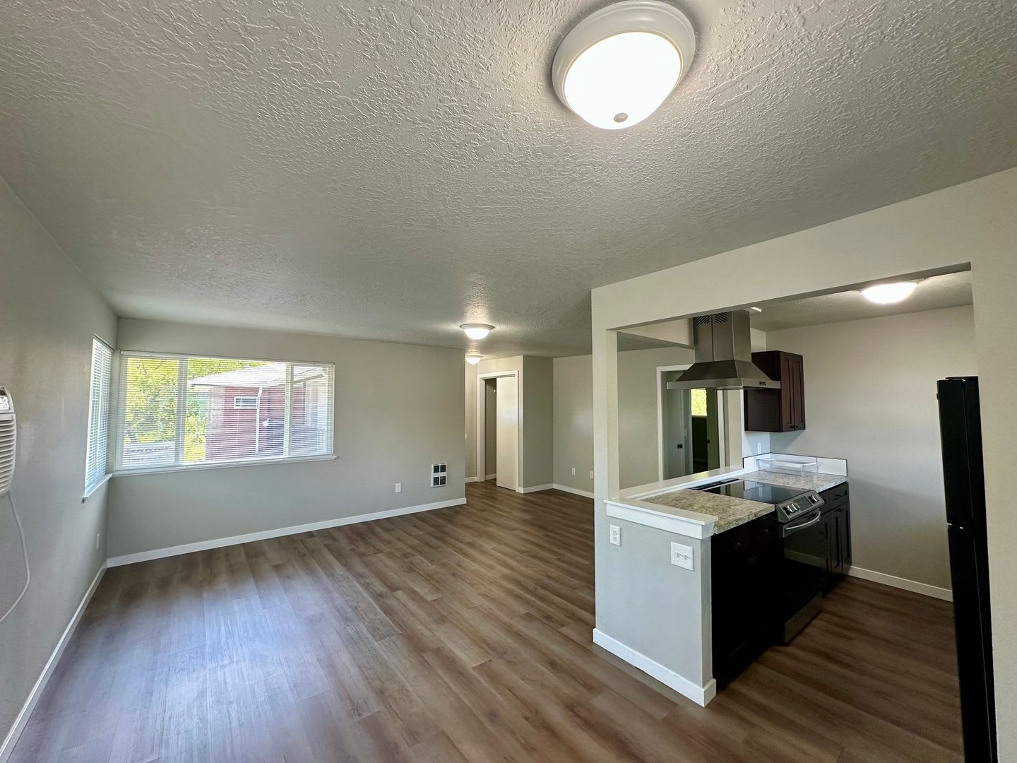 Move-in ready! Upgraded 2 Bedroom Condo – photo 3