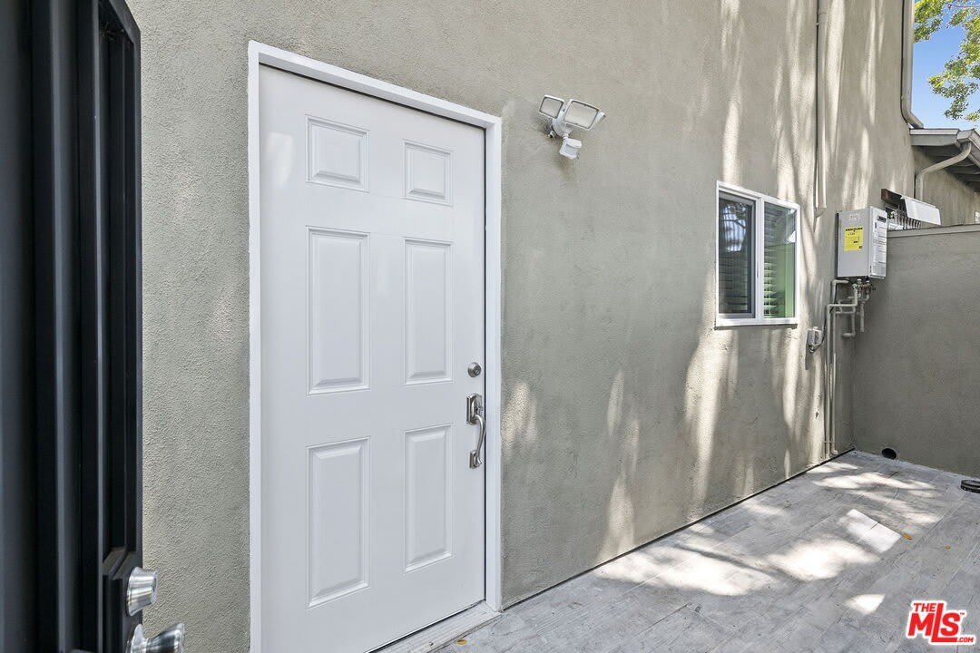 10679 Olympic Blvd – photo 3