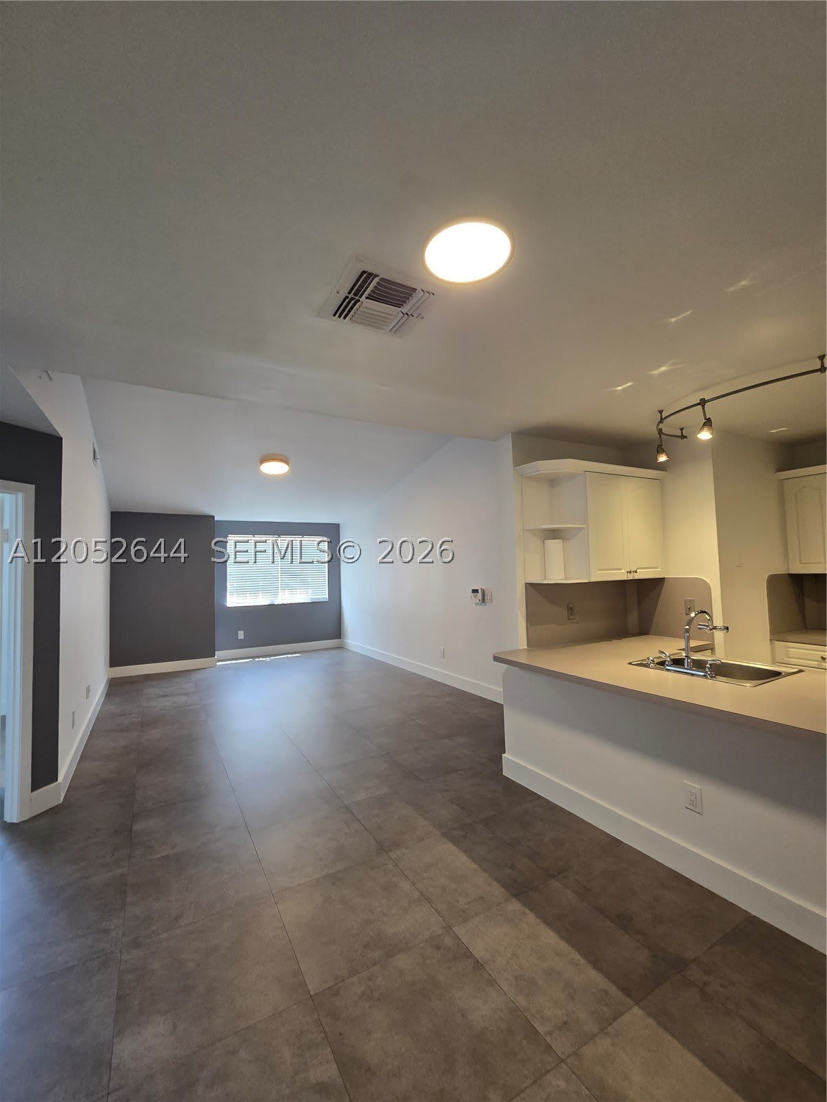 18324 NW 68th Ave – photo 5