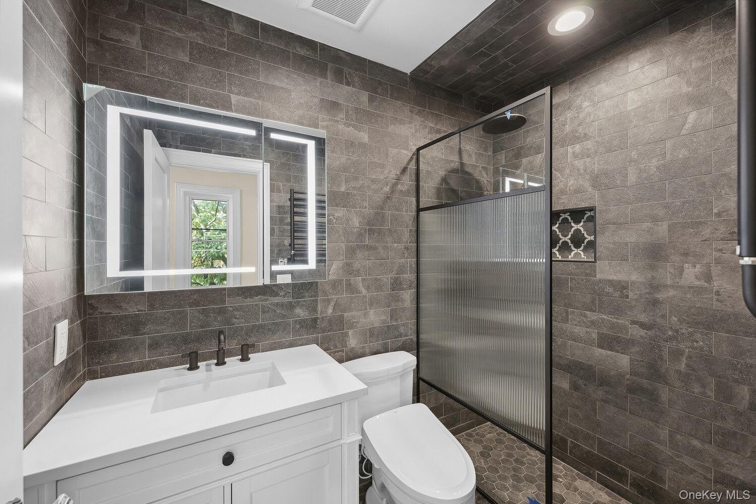 486 16TH Street – photo 4