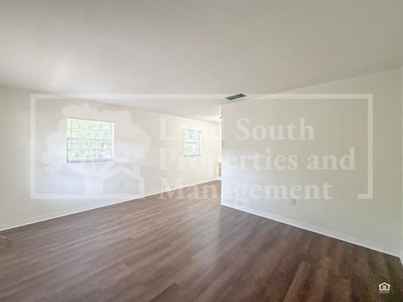 929 Lexington Street – photo 3