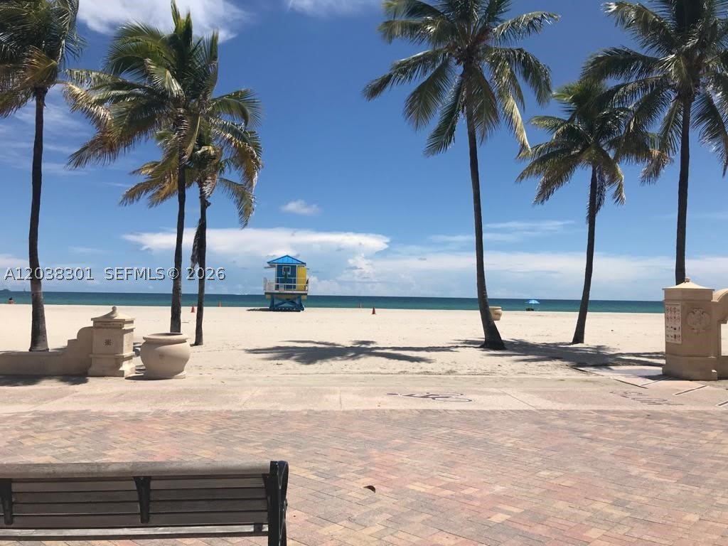 320 S Surf Rd – photo 2