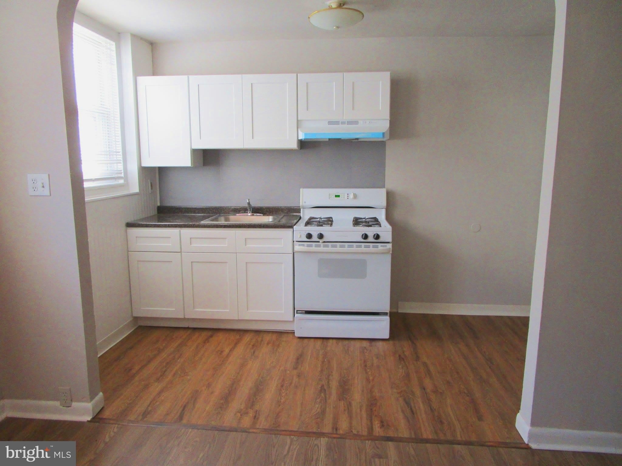 1461 LARDNER Street – photo 4