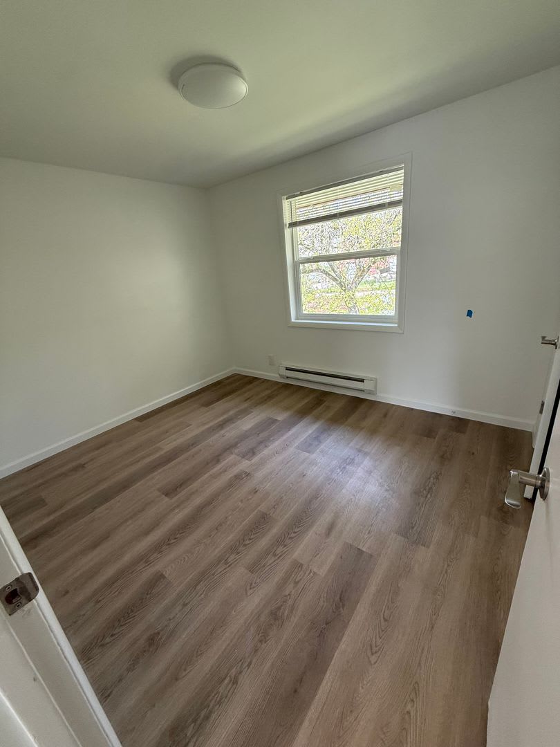 Completely Updated Ranier Beach Duplex Unit For Rent – photo 2