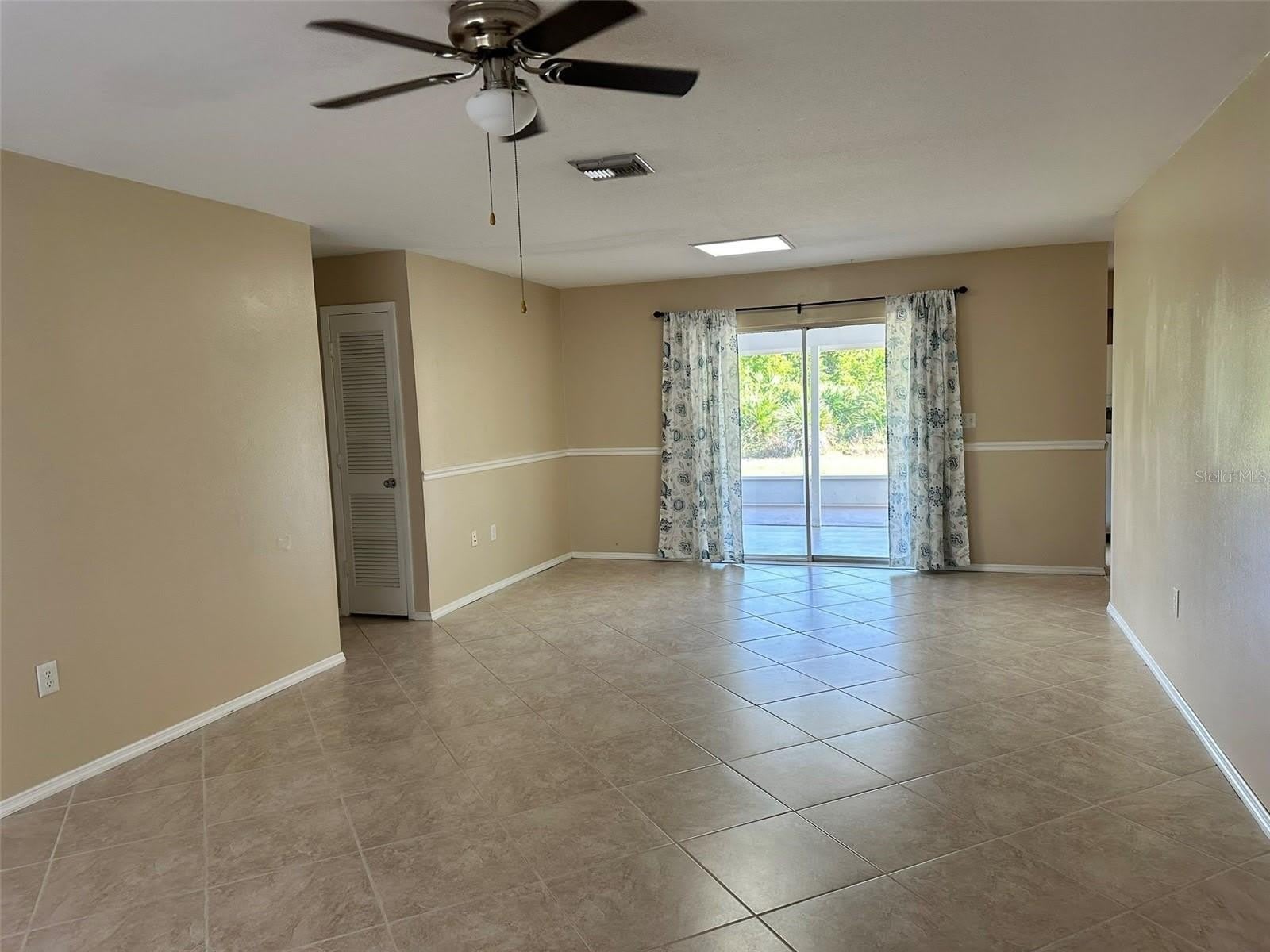1067 WEBSTER Avenue NW – photo 3