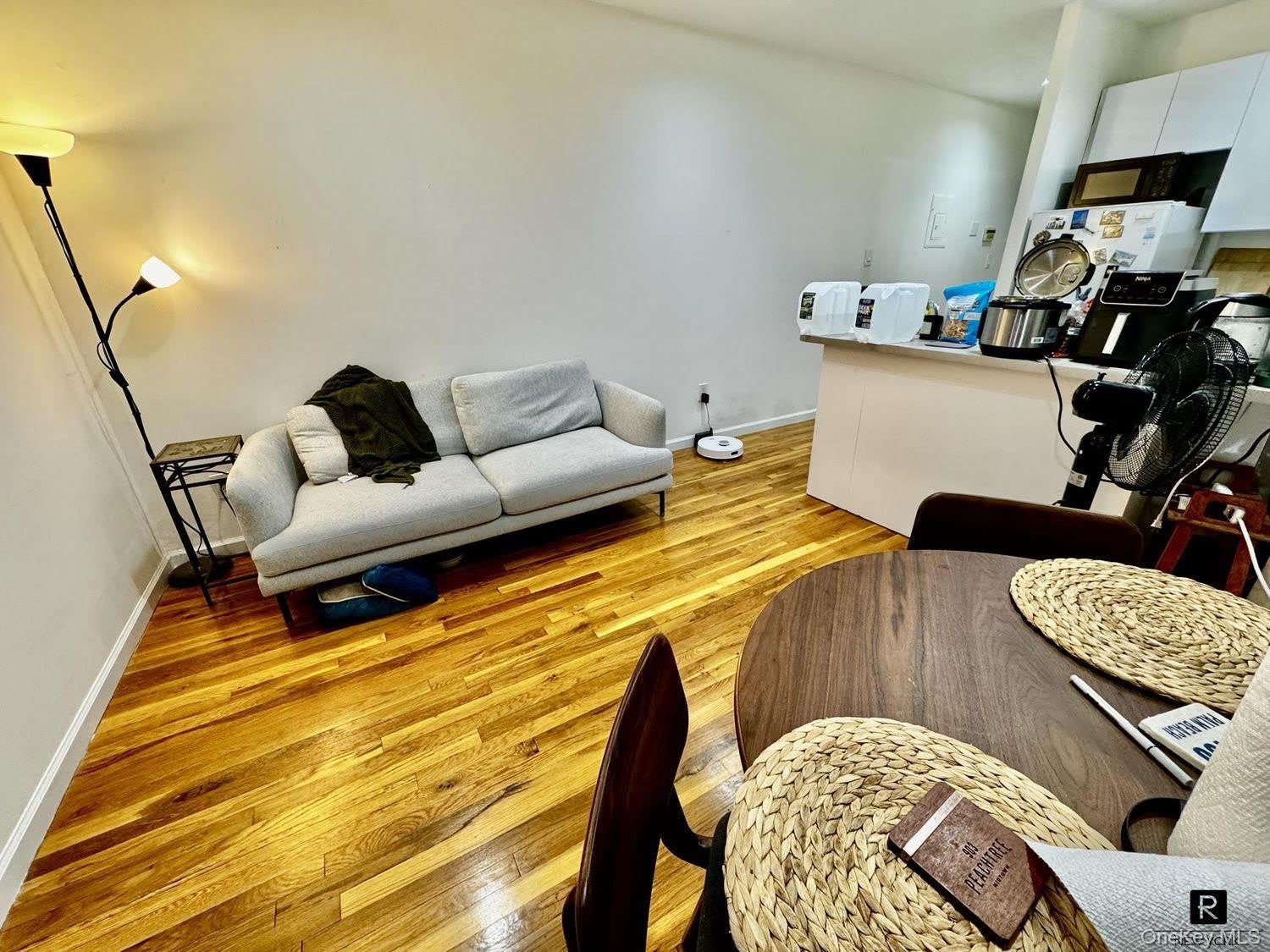 423 E 75th Street – photo 4