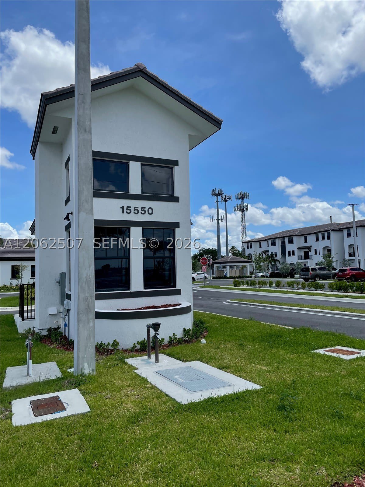 15560 SW 136th St – photo 4