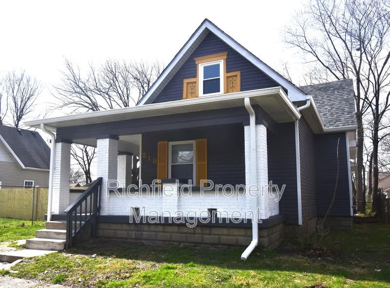 218 N Tacoma Ave – photo 1