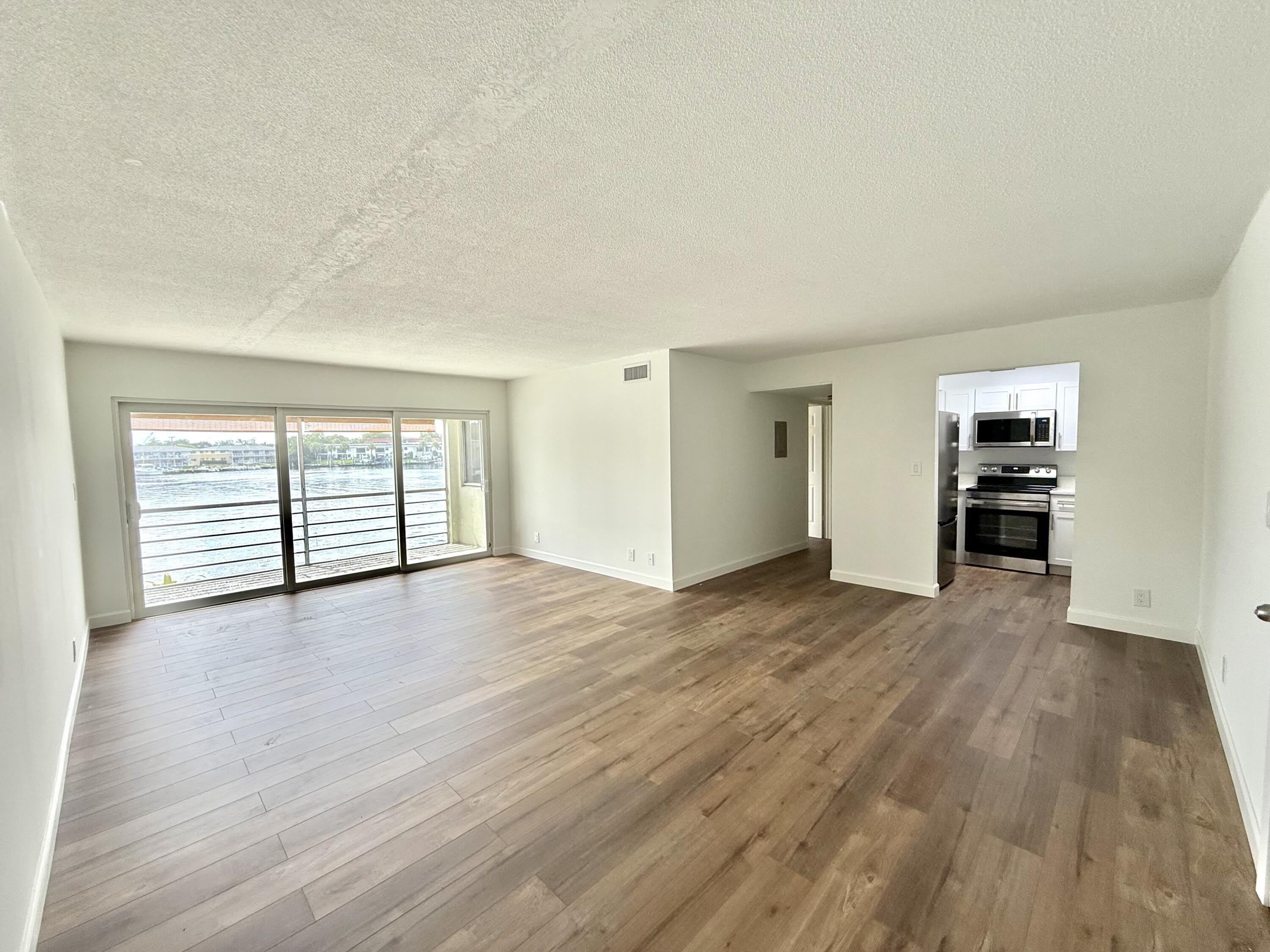 412 Northlake Court – photo 2