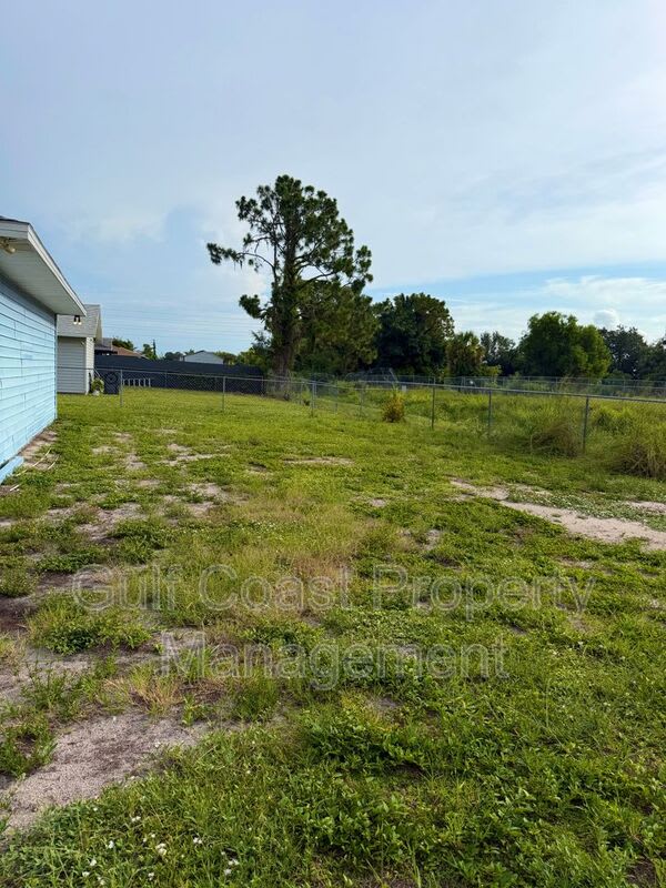 1801 S. Palmdale Ct. – photo 4
