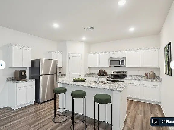 2208 Meadow Park Drive – photo 3