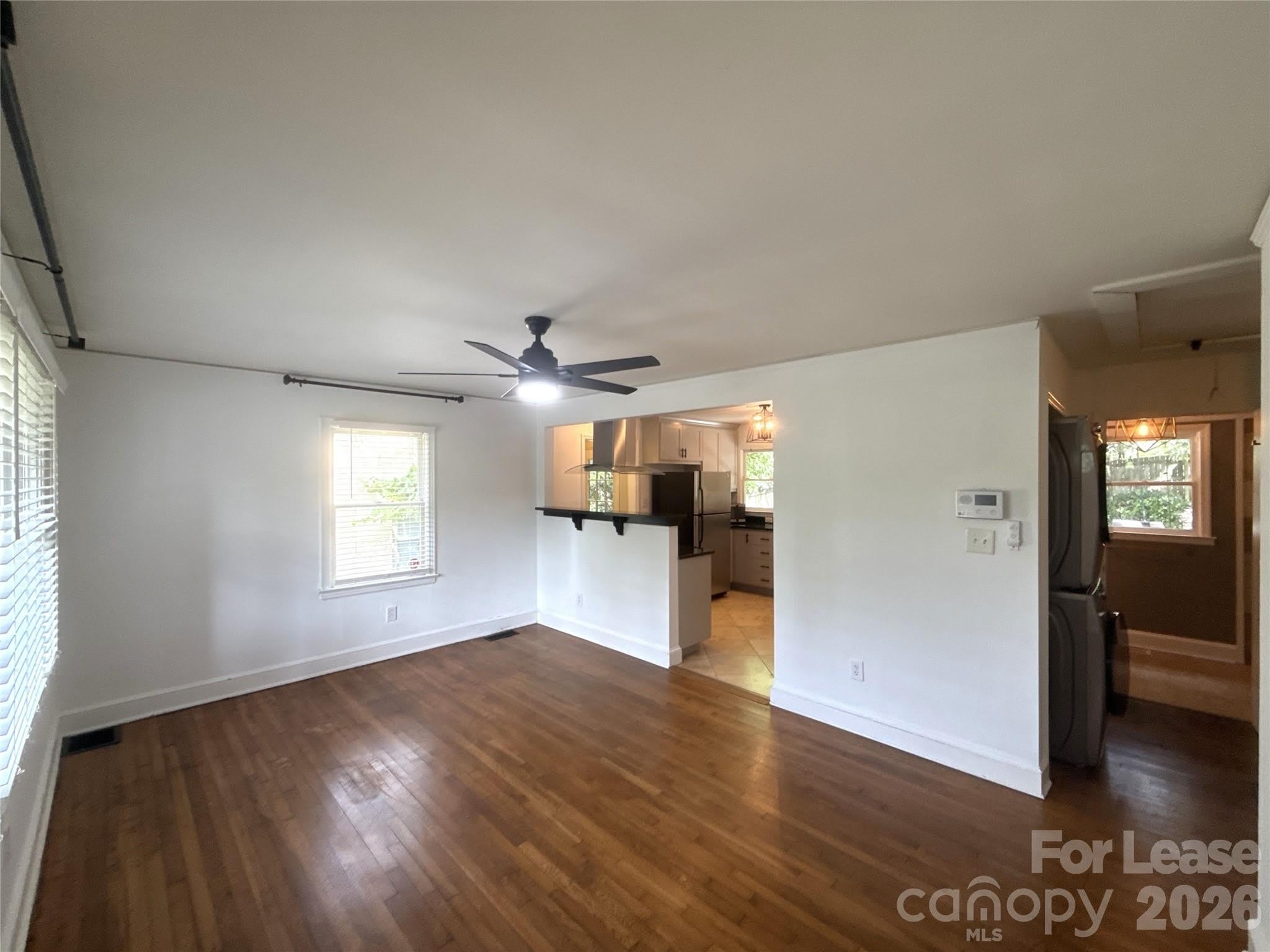 526 W Kingston Avenue – photo 4