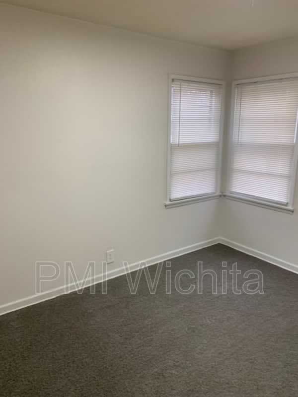2301 S Belmont St – photo 5