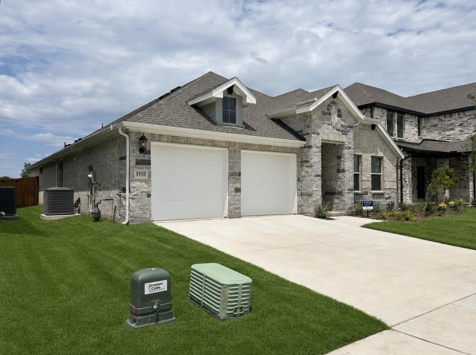5910 Broadacre Drive – photo 2