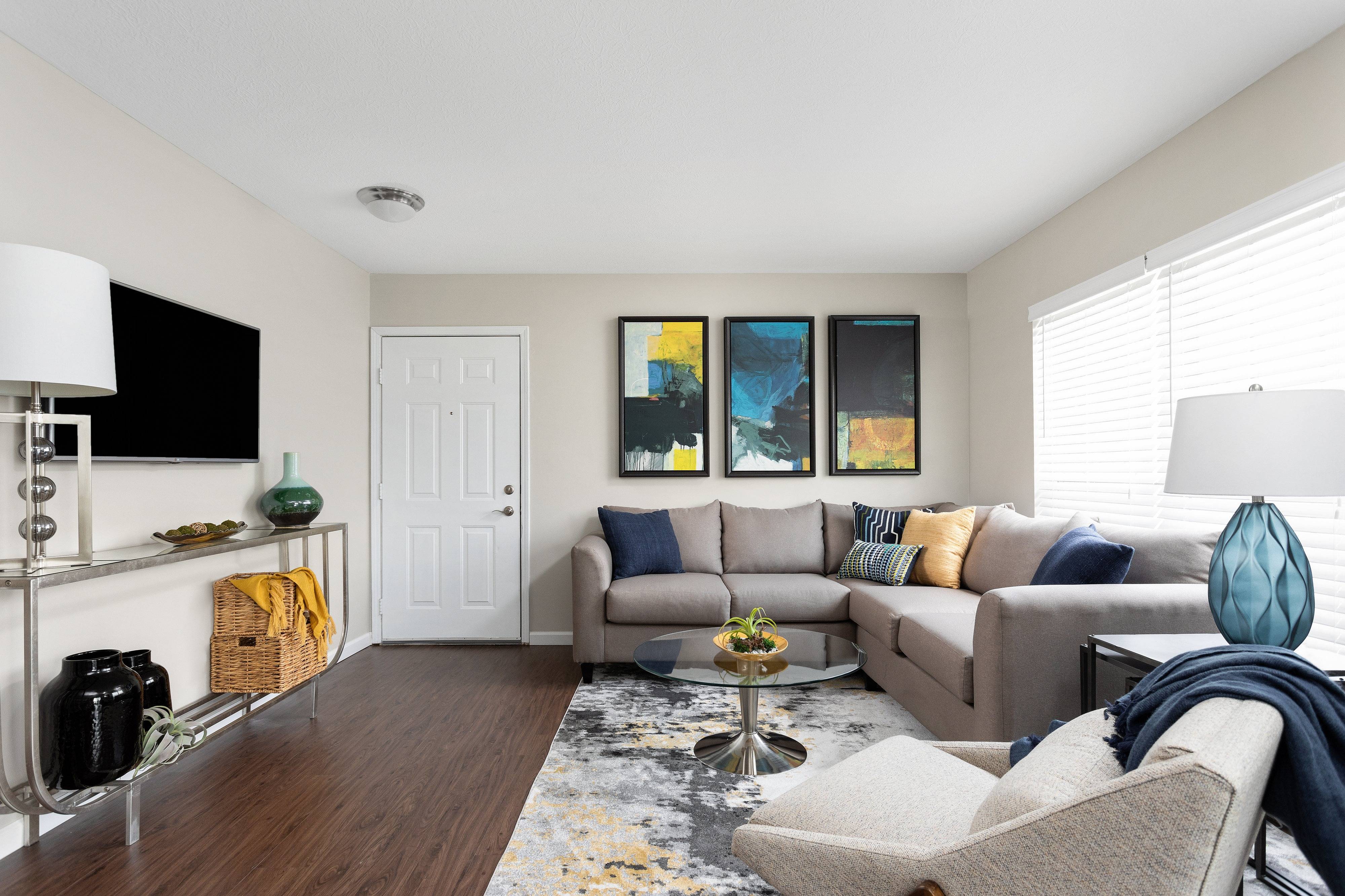 Schirm Farms Apartments – photo 1