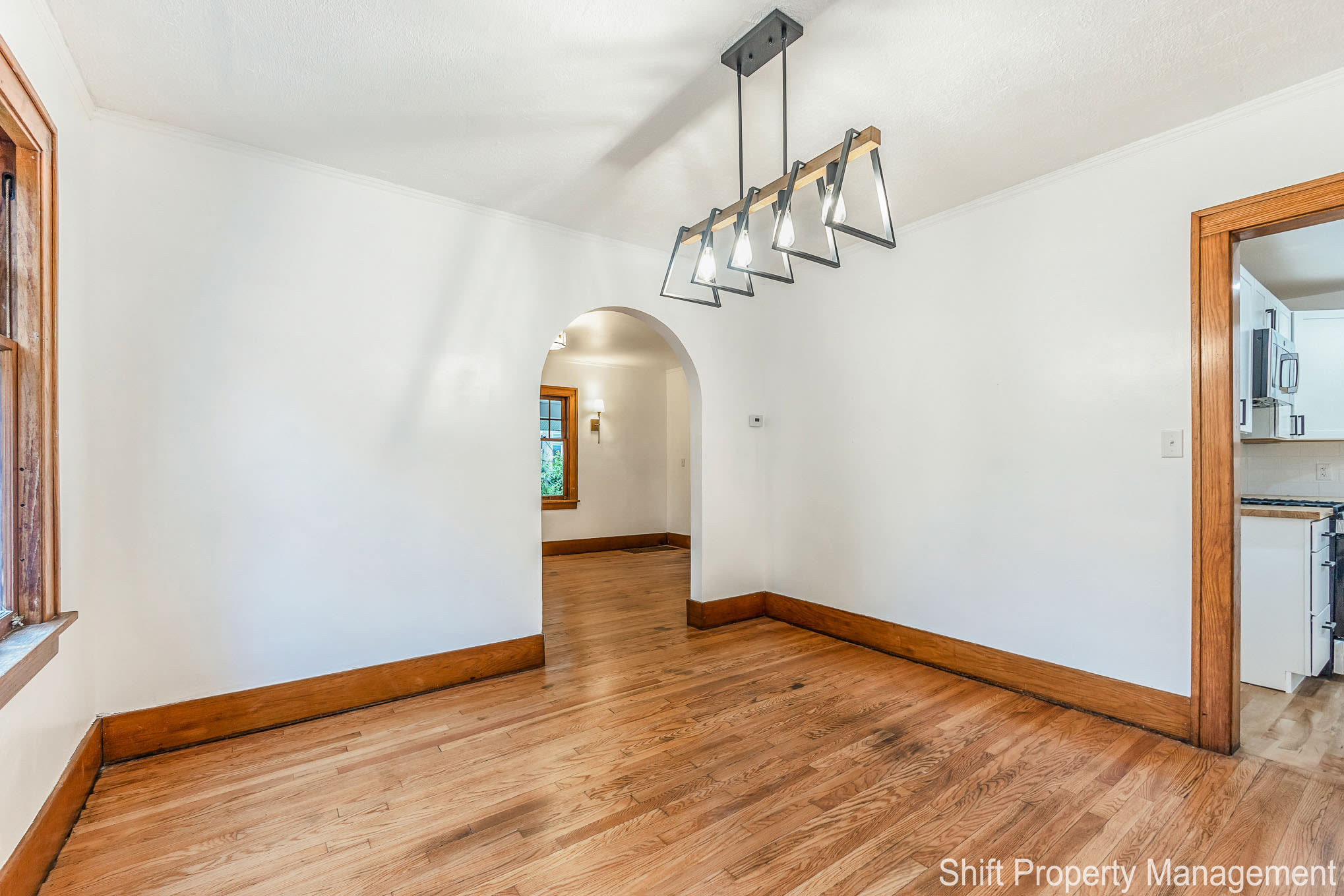 357 Cedar St NE – photo 4