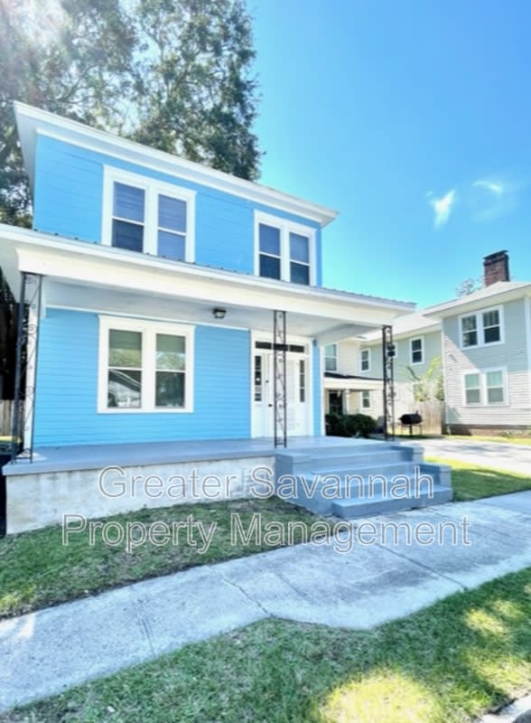 637 East 39th Street – photo 1