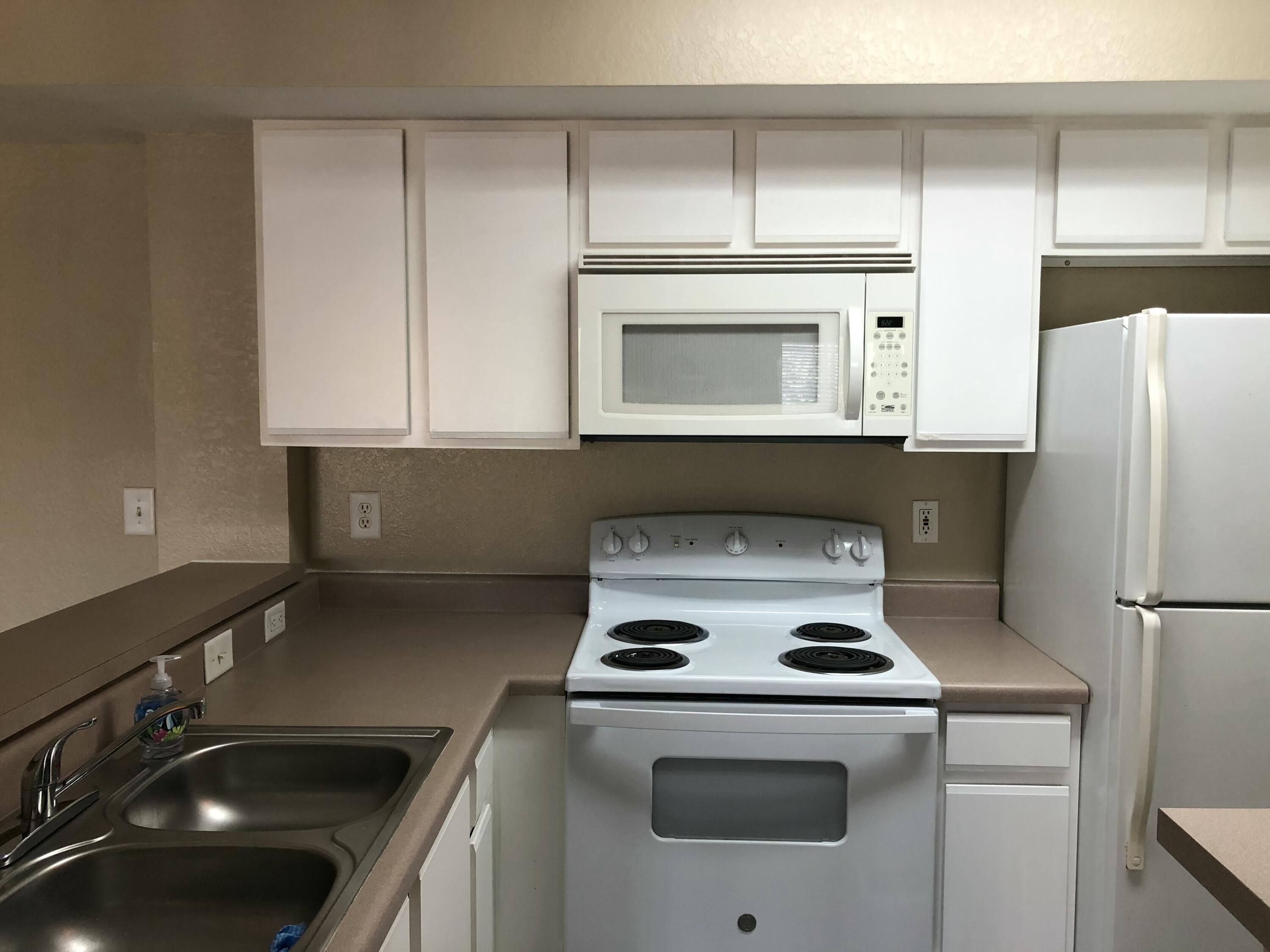 181 SW Palm Drive – photo 3