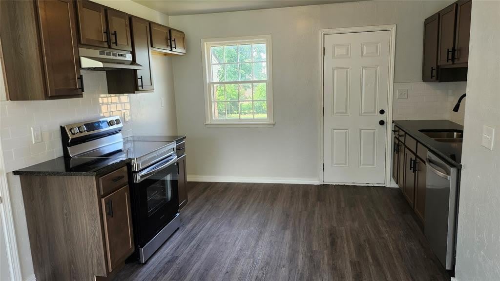 1833 Westchester Drive – photo 3