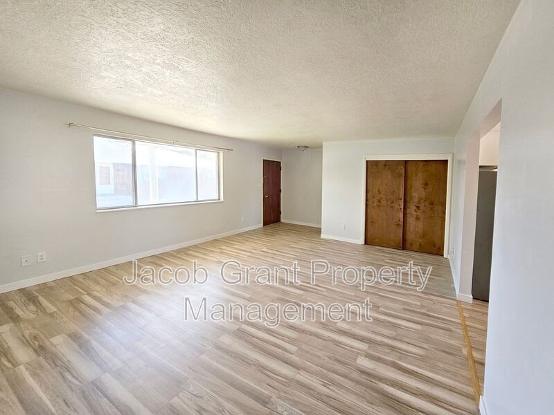 2118 St. Clair Rd – photo 5