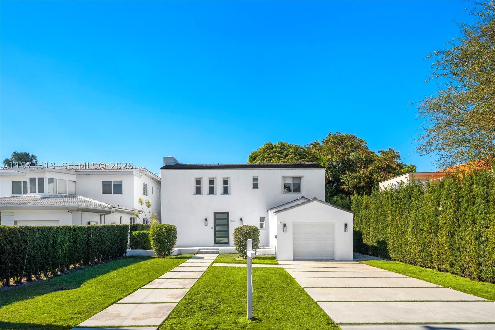 3166 Royal Palm Ave – photo 4