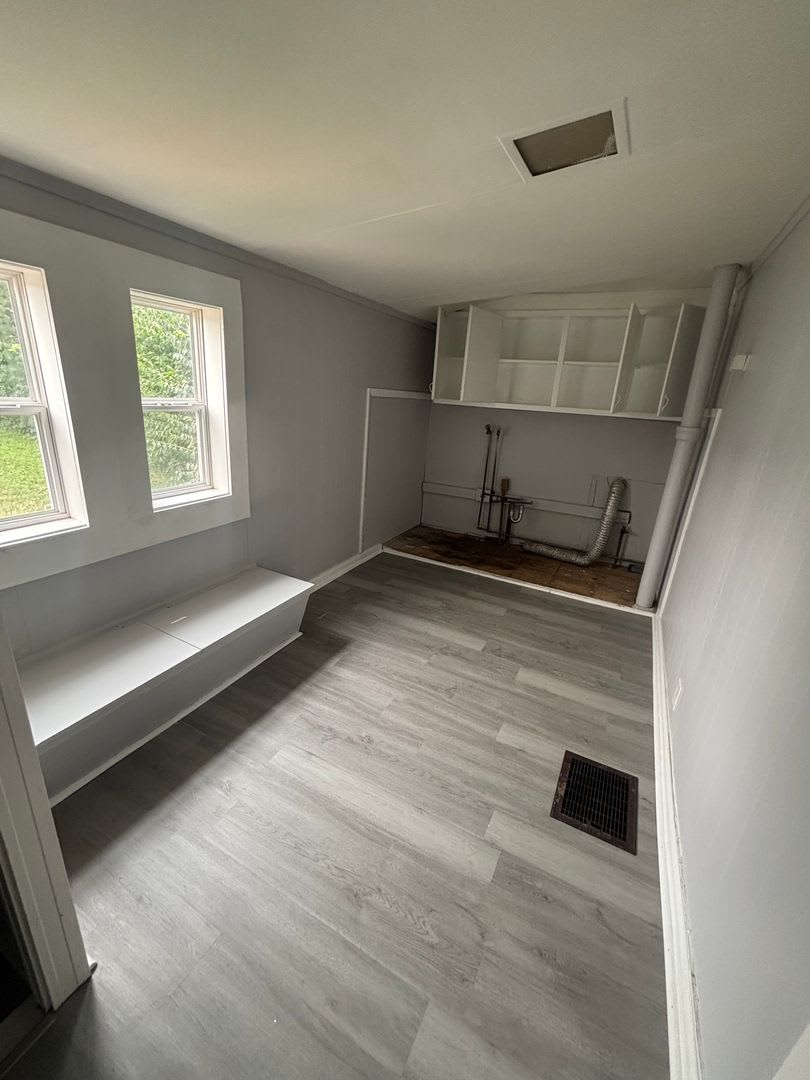 2bd Single Cash Pay/Section 8 – photo 4