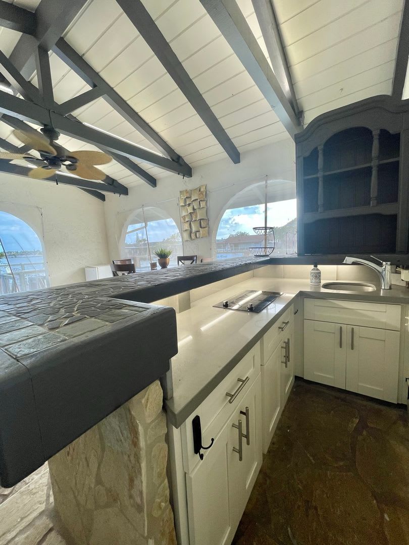 Furnished Waterfront Studio for rent in Hawaii Kai! Available October 2026 – photo 3
