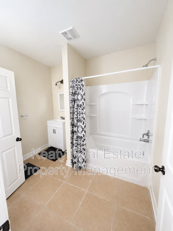 801 S East Street – photo 5