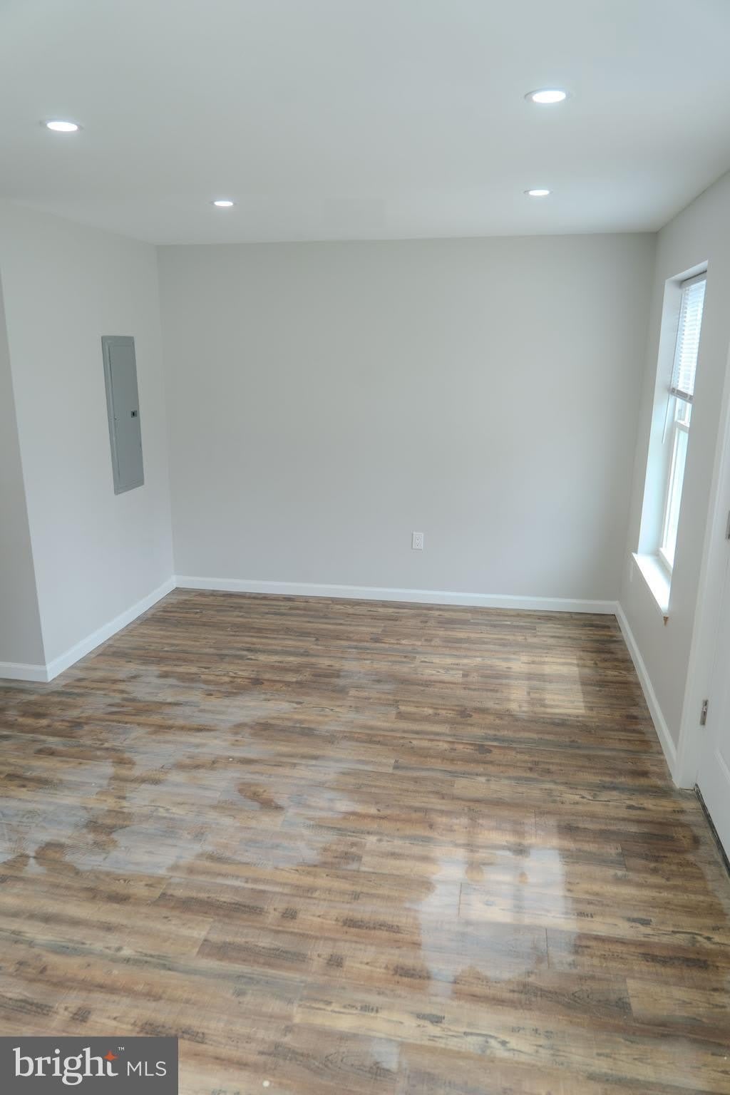 520 EAST Avenue – photo 5