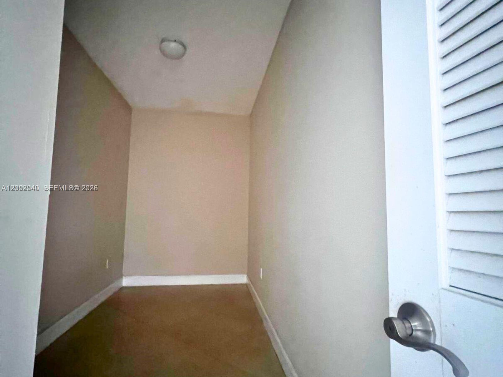 2425 Southwest 27Th Avenue – photo 5