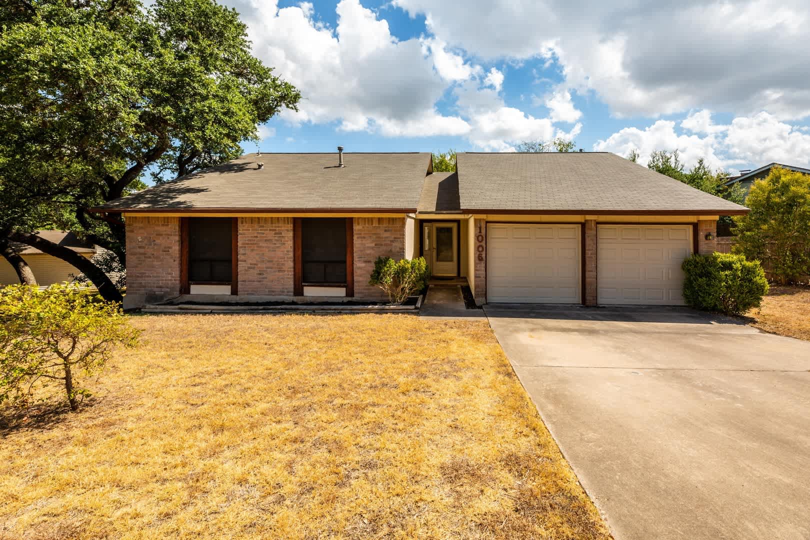 Charming Cottage in North Park Estate – photo 2