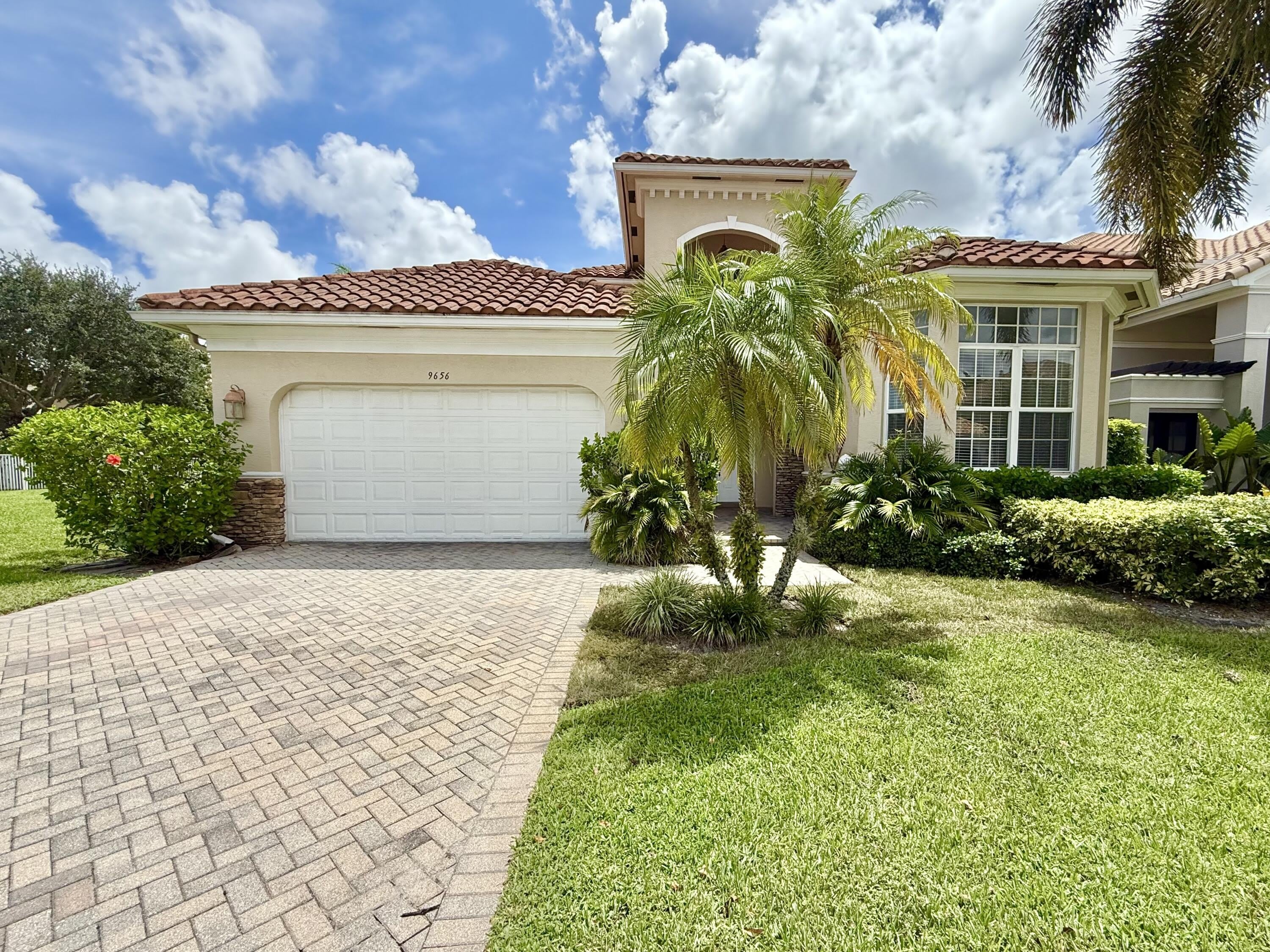9656 Cobblestone Creek Drive – photo 1