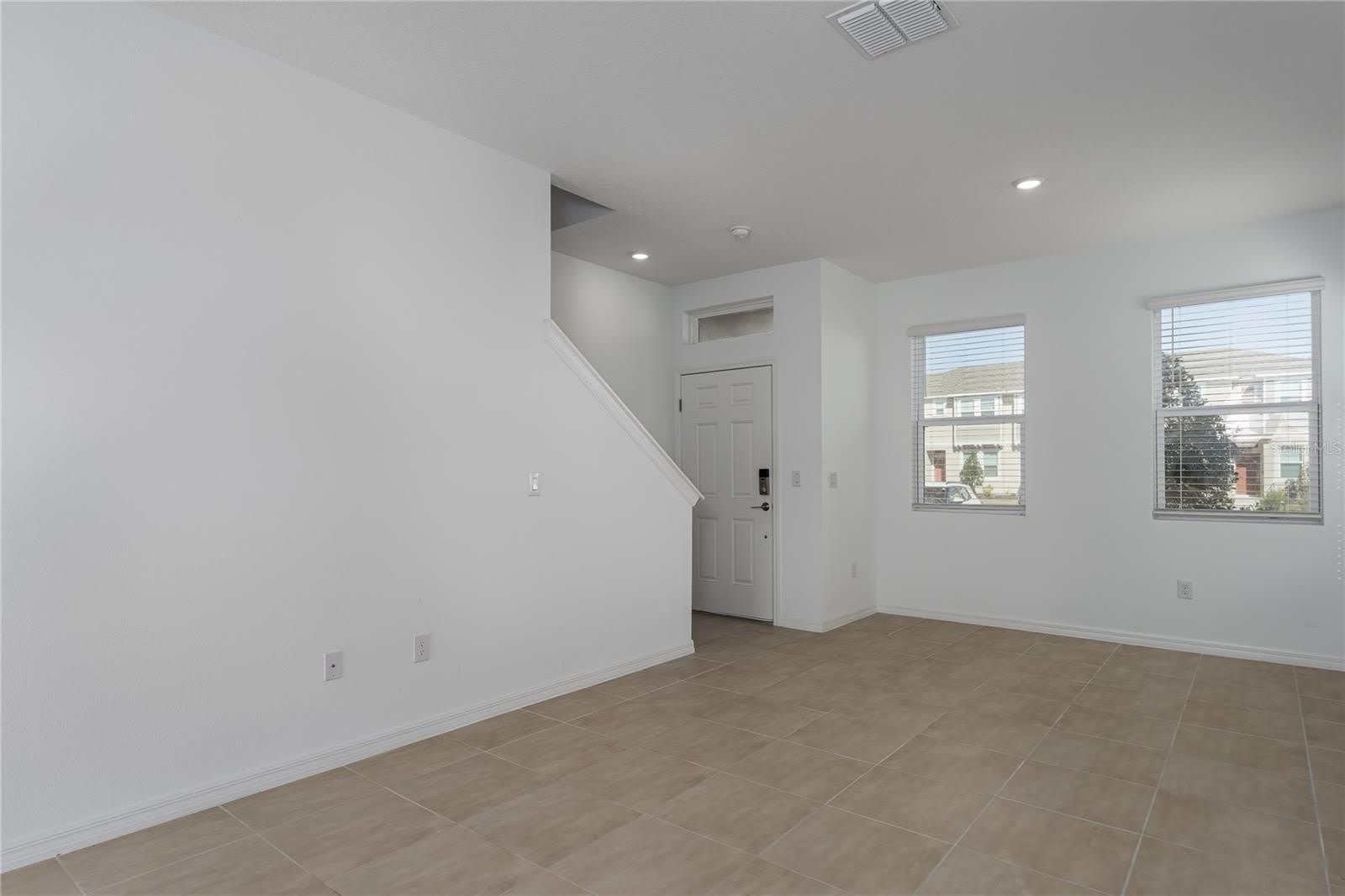 6106 FAIRMONT Lane – photo 4