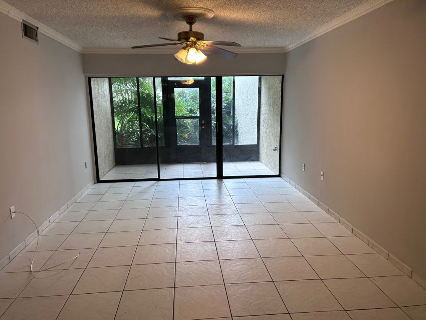 1 Bed / 1 Bath Condo on Wimbledon Park, Orlando East – photo 3