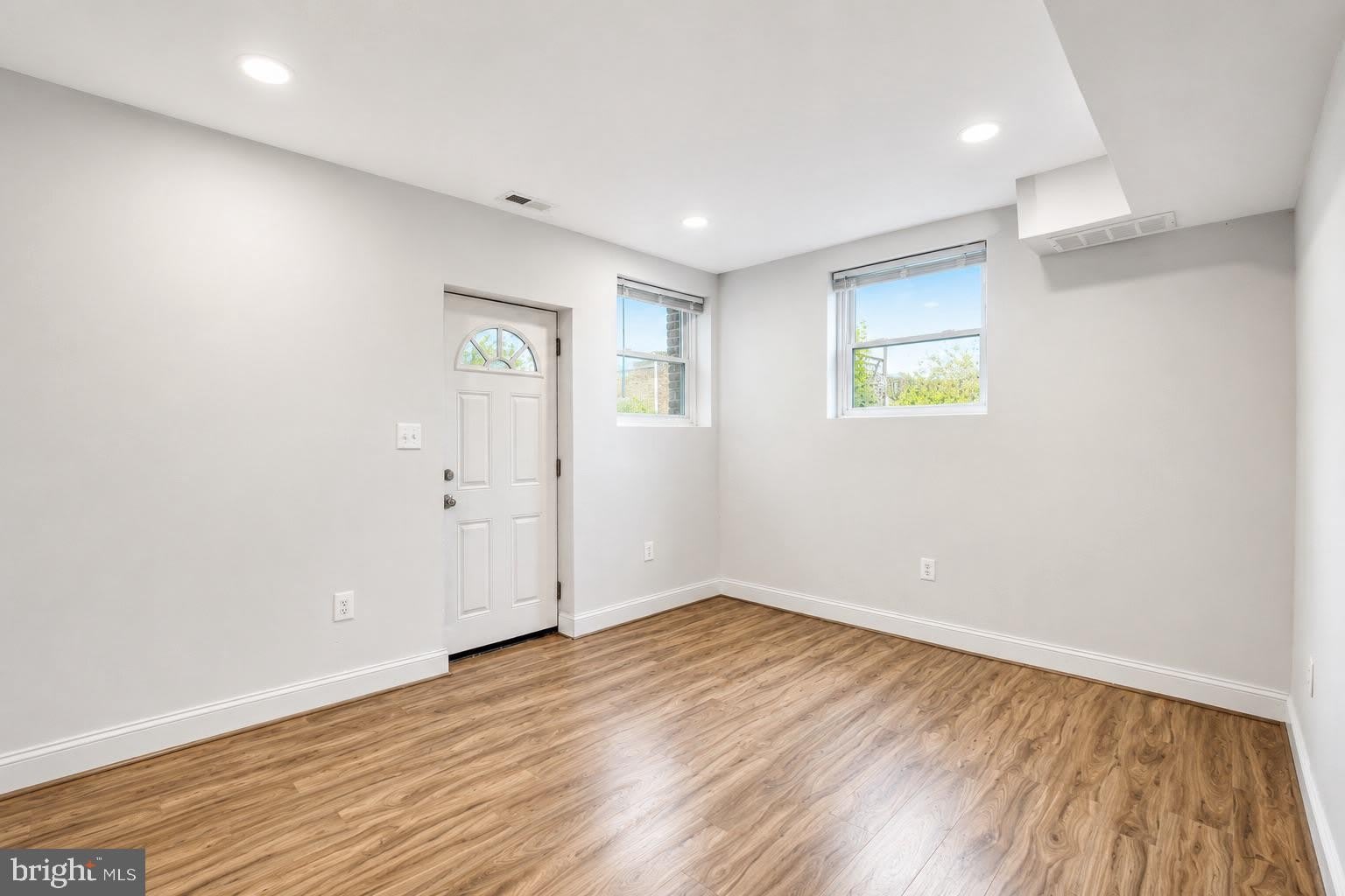 2851 ROBINSON Place SE – photo 4