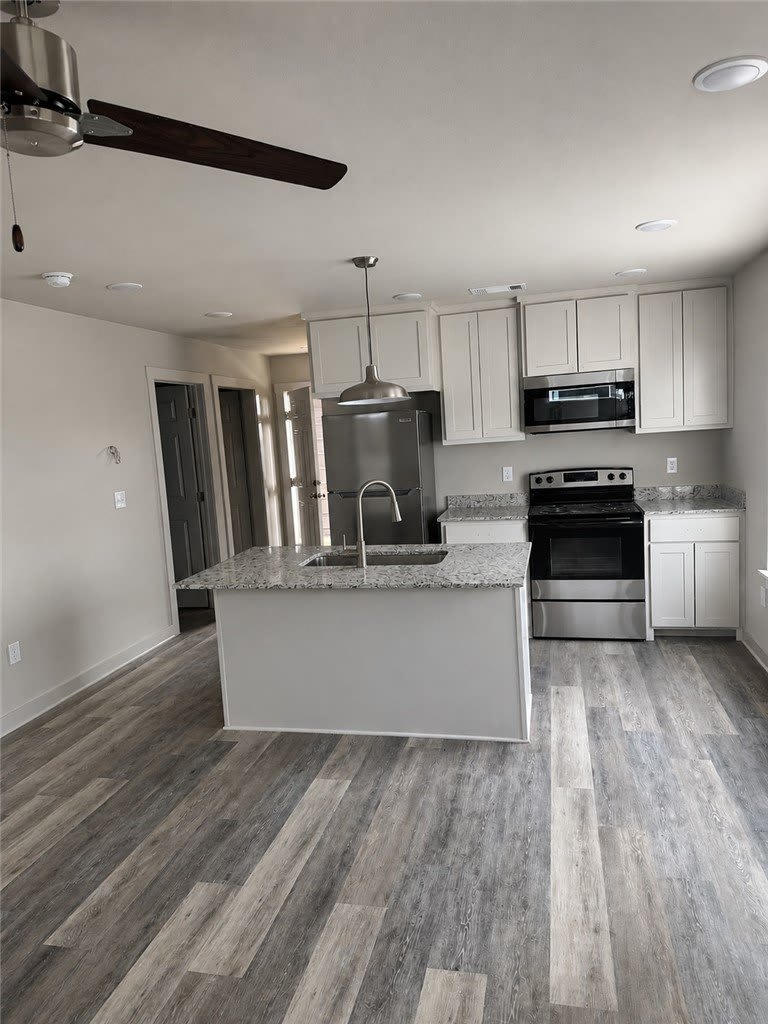 2301 N Center – photo 3