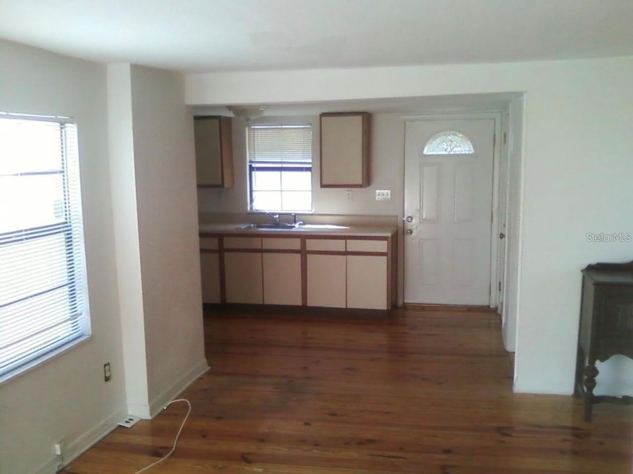 7205 S MANHATTAN Avenue – photo 2