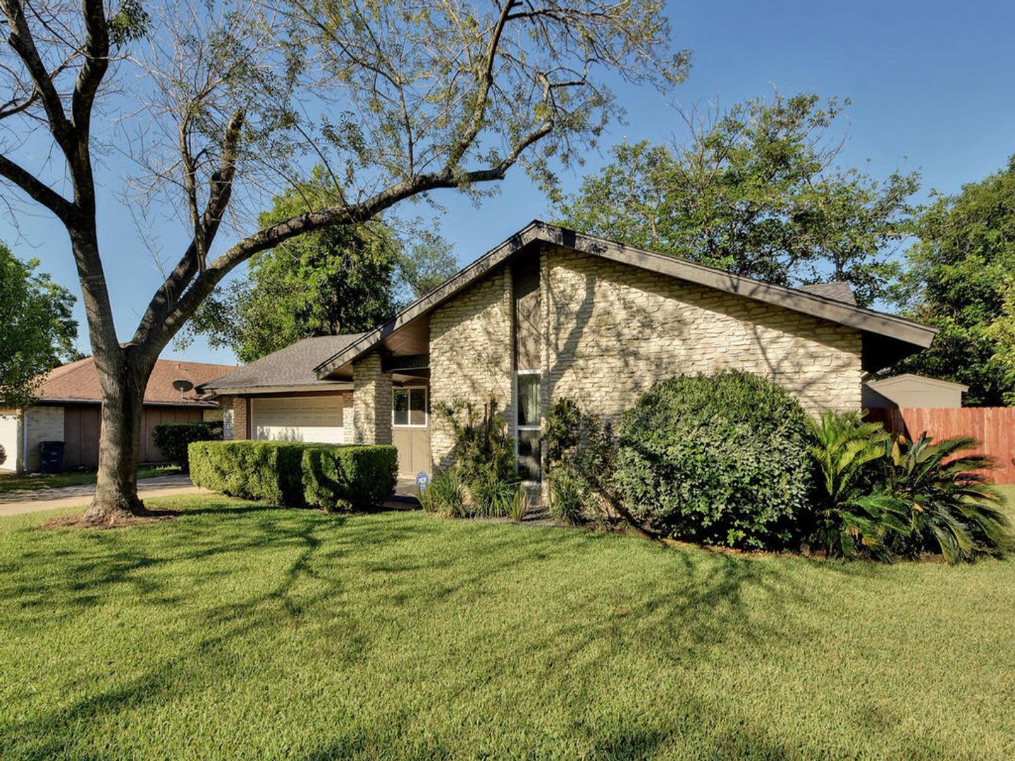 5320 Presidio Rd, Austin, Texas 78745 – photo 2