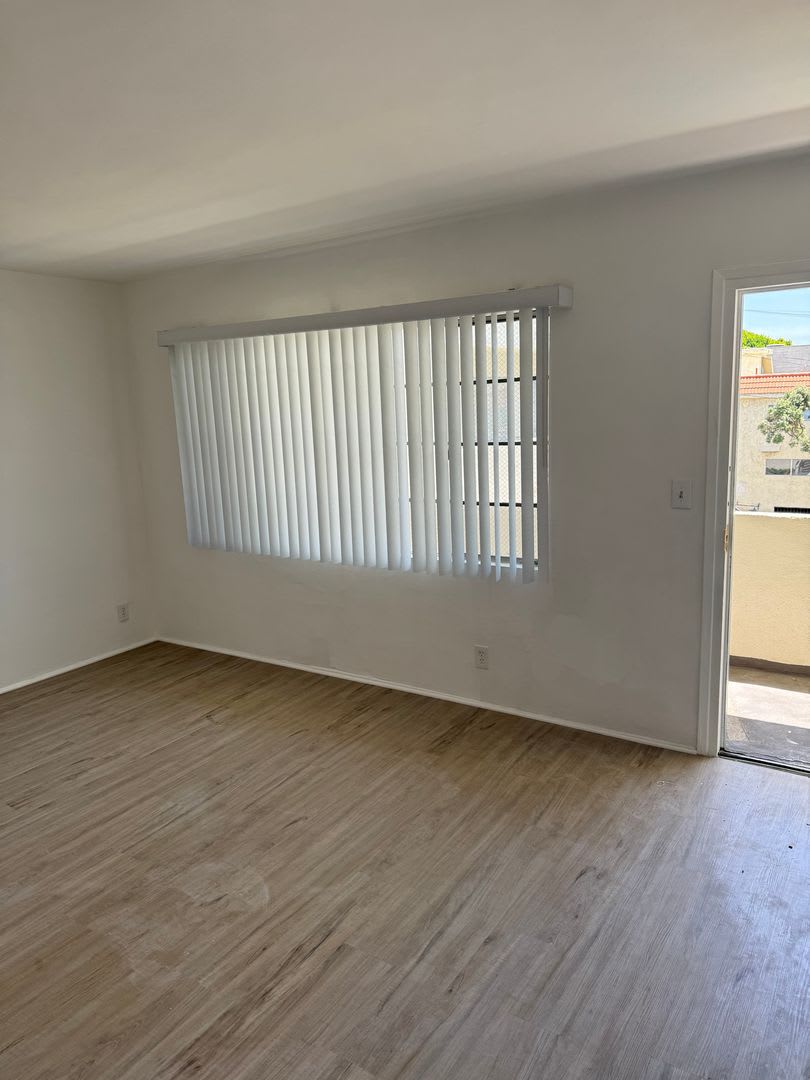 323 MARINE ST – photo 4