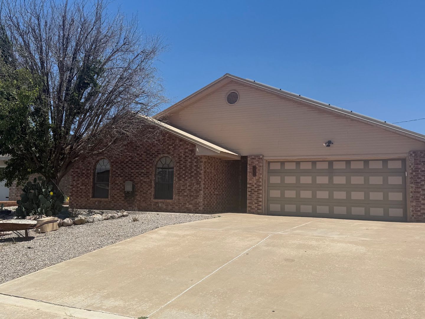 609 Montwood – photo 1