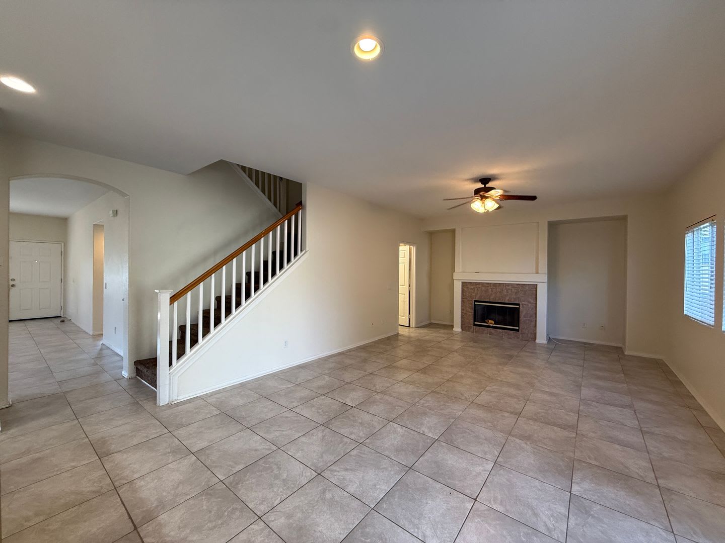 Lancaster 5 Bed 3 Bath Available Now – photo 5