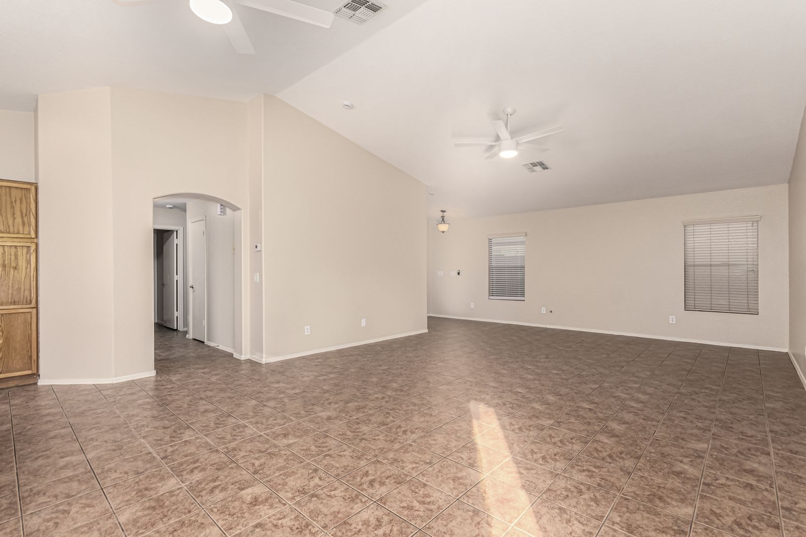 4 bedroom home in Surprise!! – photo 5