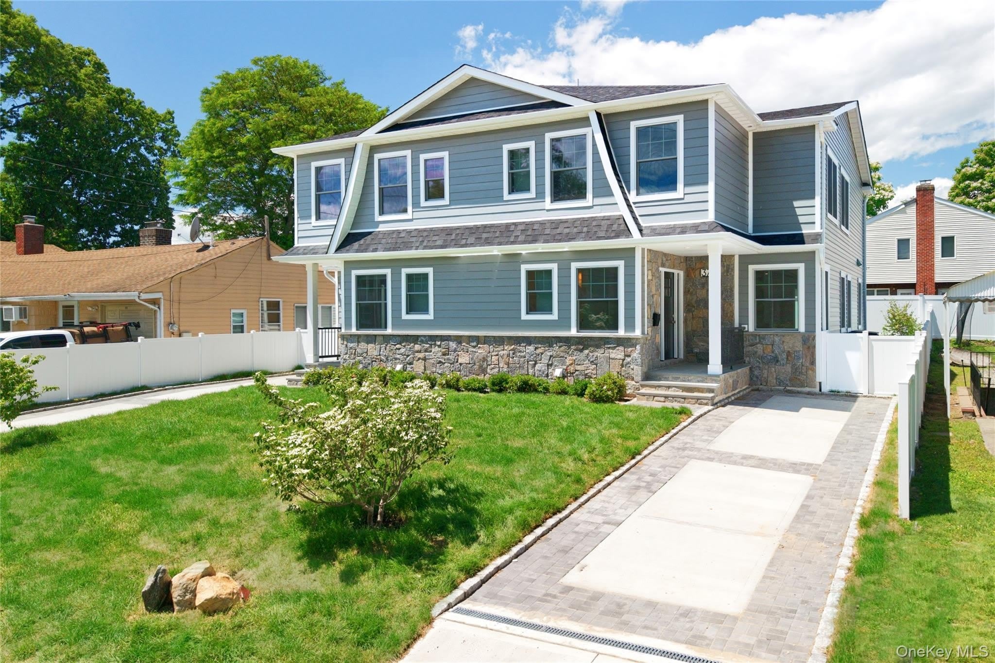 37 Corchaug Avenue – photo 2
