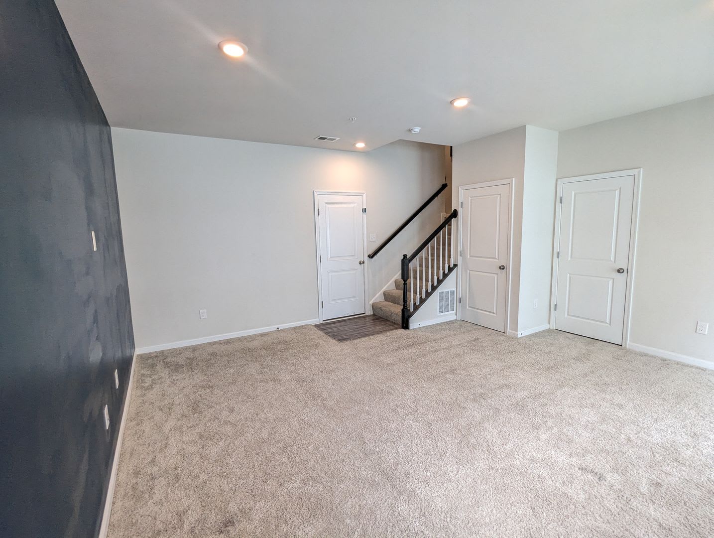 3 Level Townhouse In The Desired Westview South Community Available For Move In – photo 5