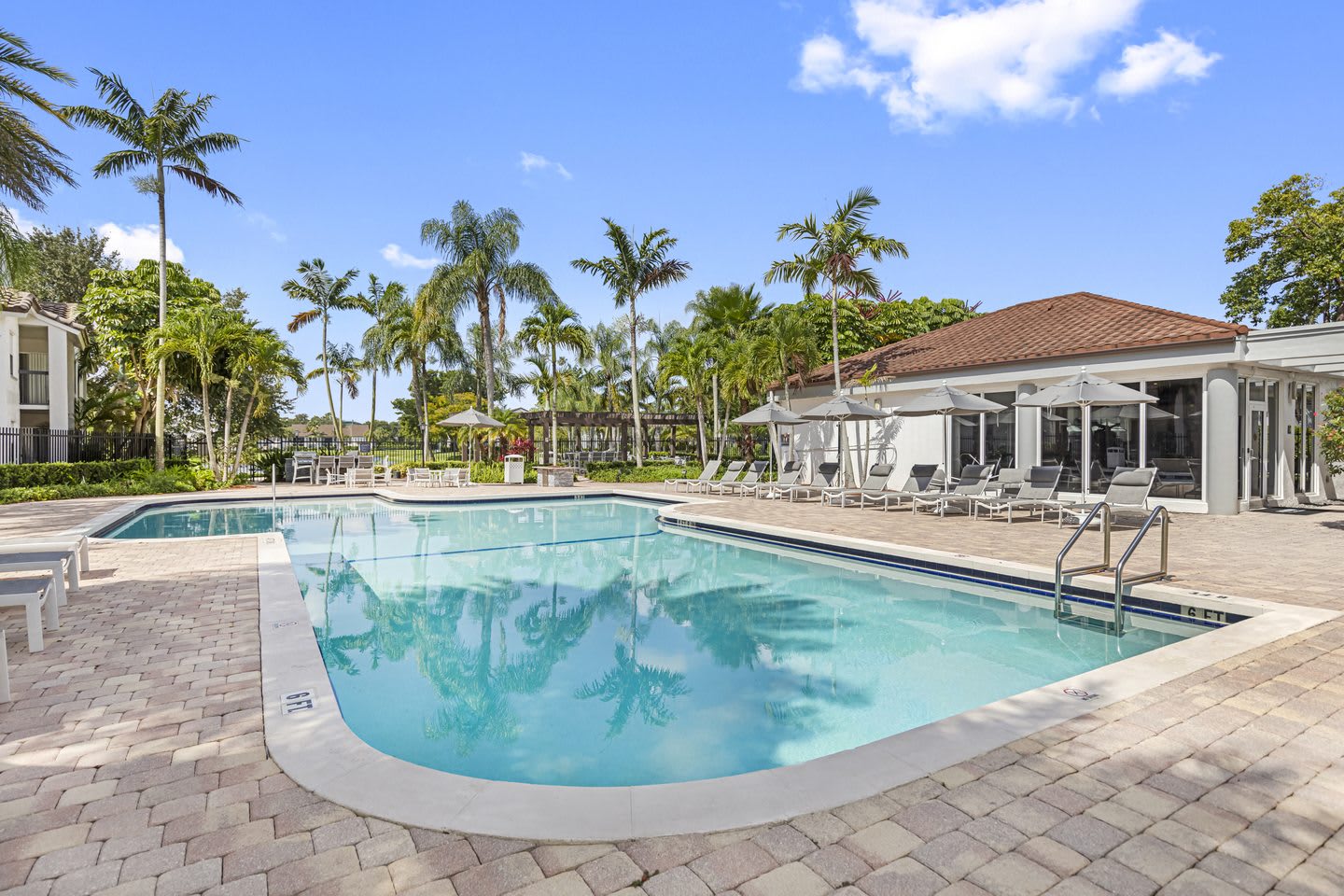 Centro at Davie Apartments – photo 5