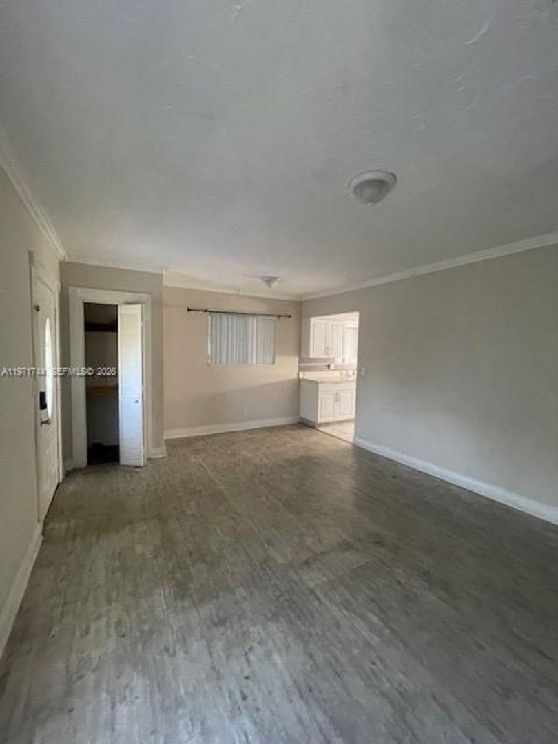 121 NE 169th Terrace, North Miami Beach, FL 33162 – photo 4