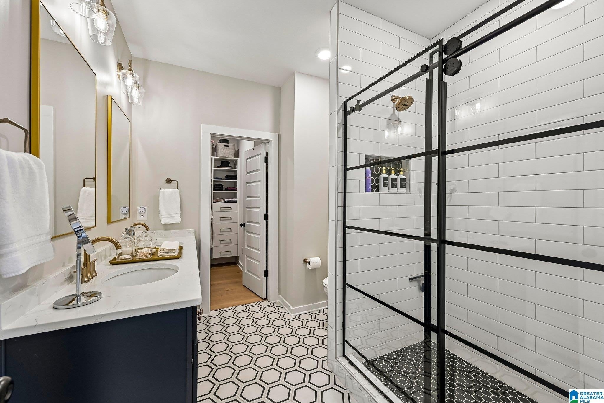 1199 WINDSOR SQUARE – photo 5