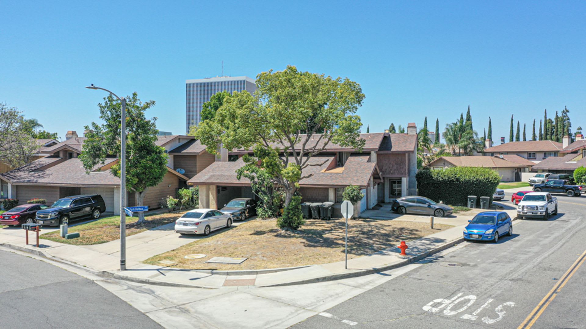 Beautiful 3-Bedroom Home in Prime Orange Location – photo 2