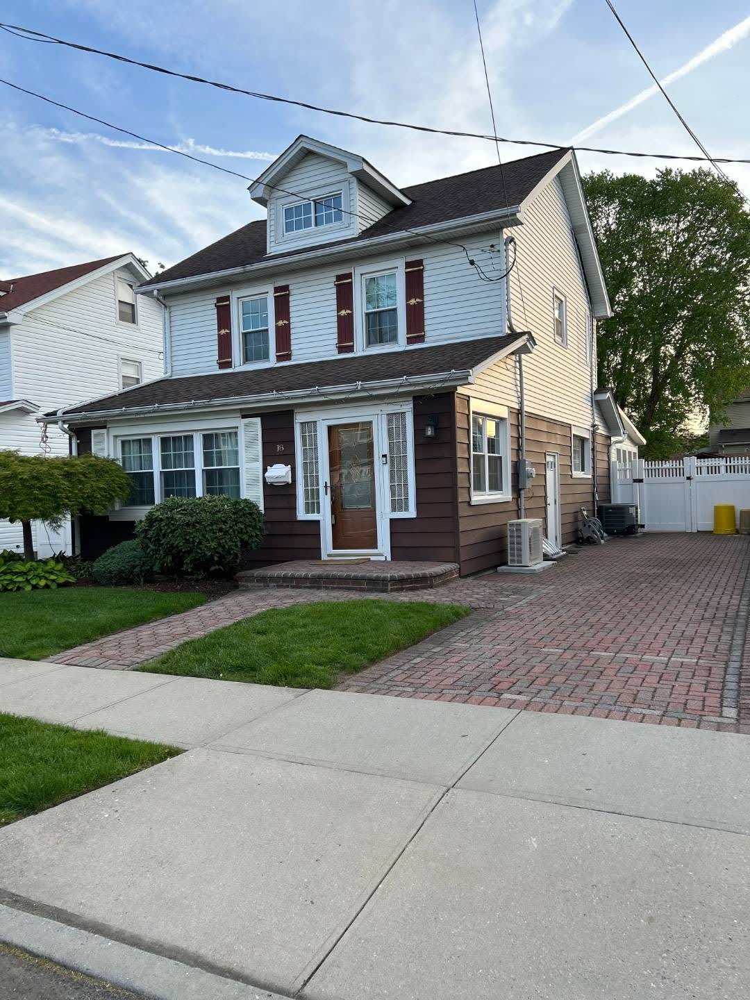 18 SPRUCE ST – photo 1