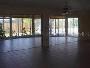 3041 Tyrone Lane – photo 2